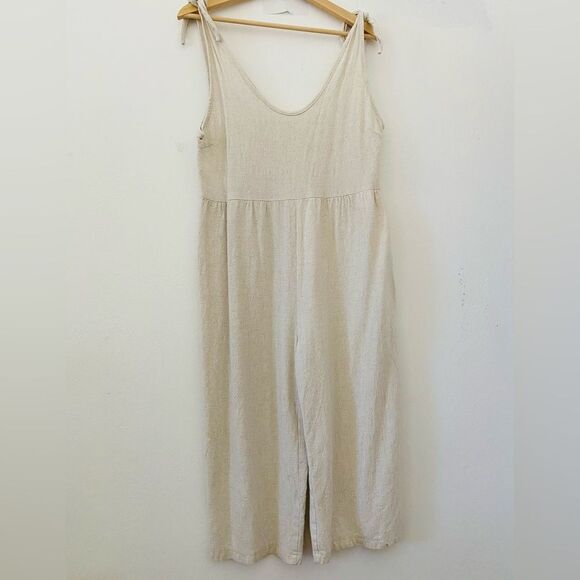 Linen blend Sleeveless Capri Jumpsuit Cream Size Medium Minimalist Loungewear - Picture 1 of 6